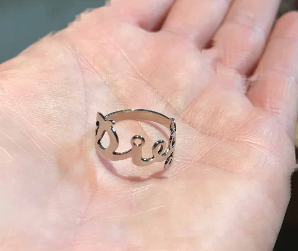 Anello in argento con nome