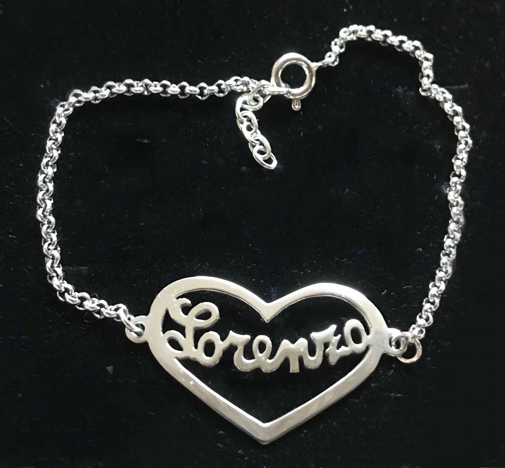 Bracciale in argento personalizzato con nome nel cuore