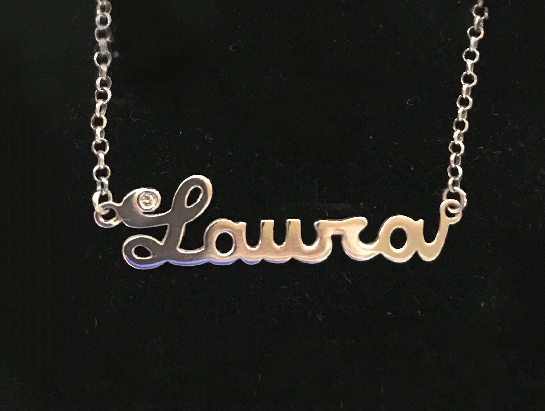 Collana con nome in argento e diamantino personalizzata con nome