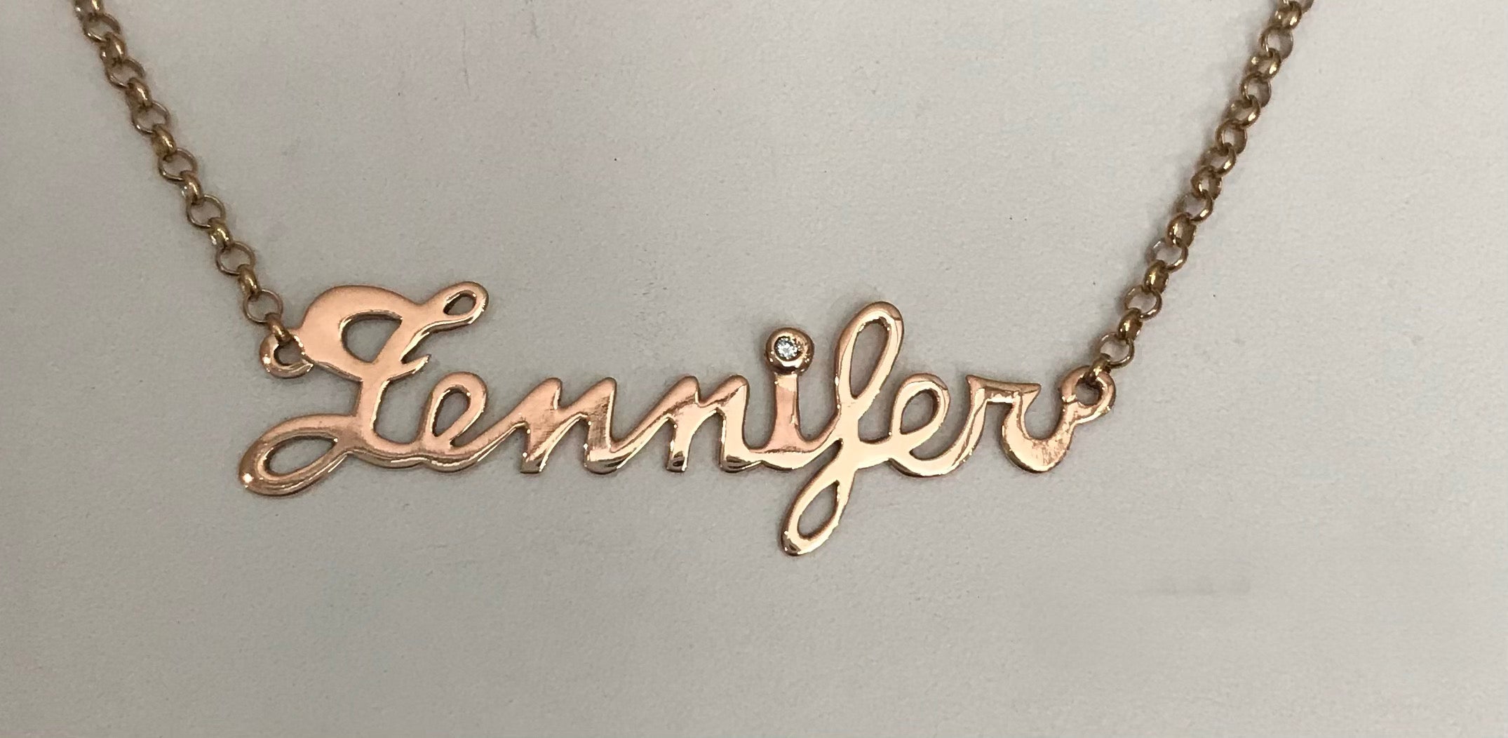 Collana in argento rosè con cubic zirconia personalizzata con nome